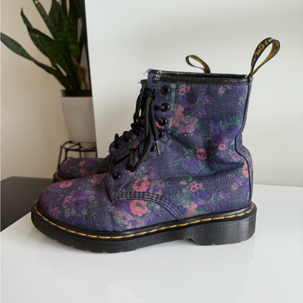 Dr. Martens Purple/Pink 1460 Castel Vintage Bouquet Canvas Boots. US7/UK5/EU38